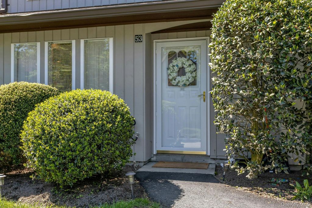 Photo of 53 Villa Drive, Peekskill, NY 10566 (MLS # 948833)