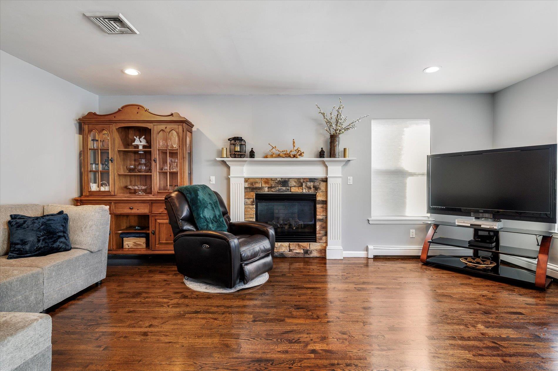 1590 Richard Avenue, Merrick, New York image 11