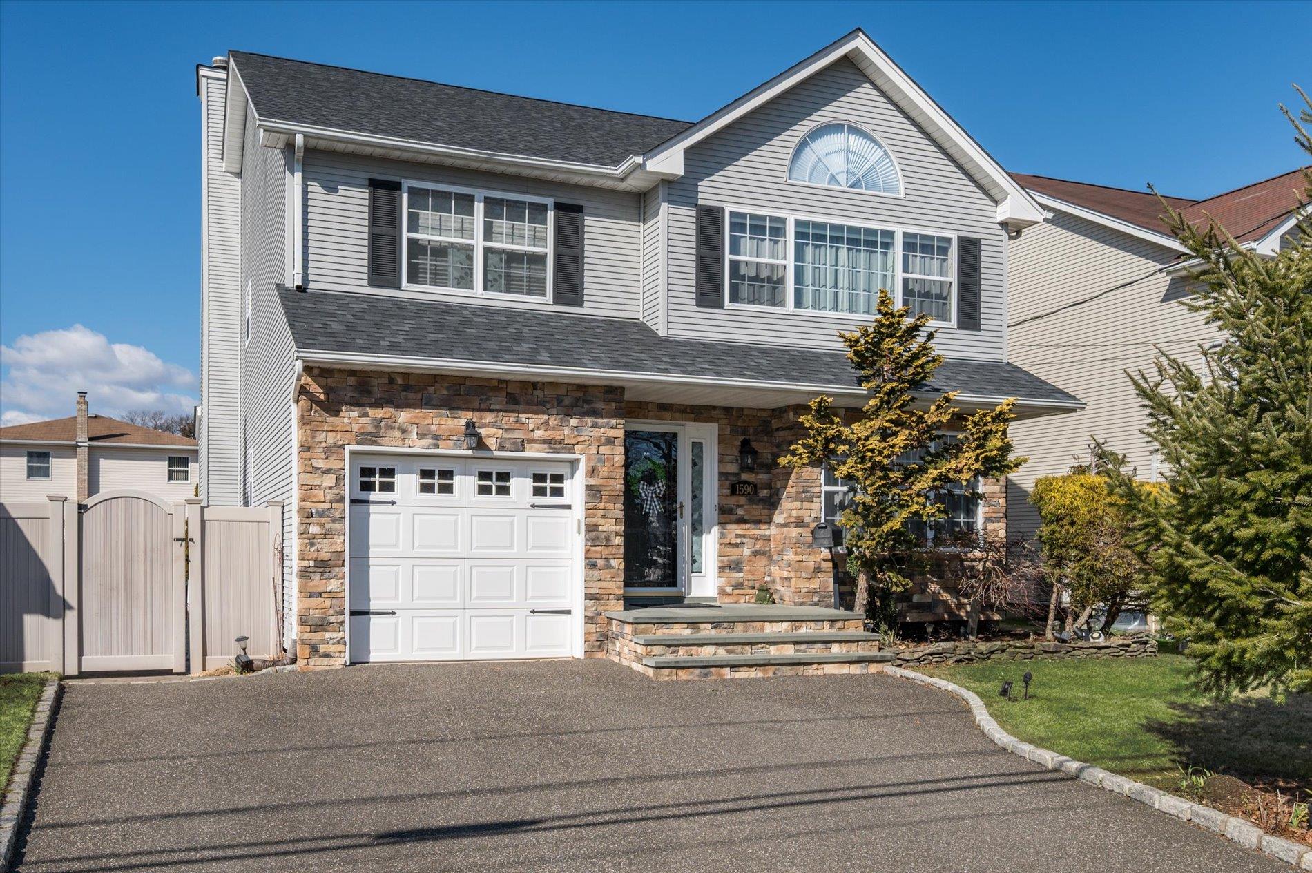 1590 Richard Avenue, Merrick, New York image 1