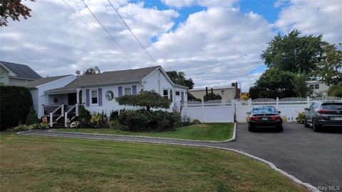 Photo of 430 14th Street, West Babylon, NY 11704 (MLS # 923932)