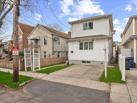 3229 Glennon Place Bronx NY 10465
