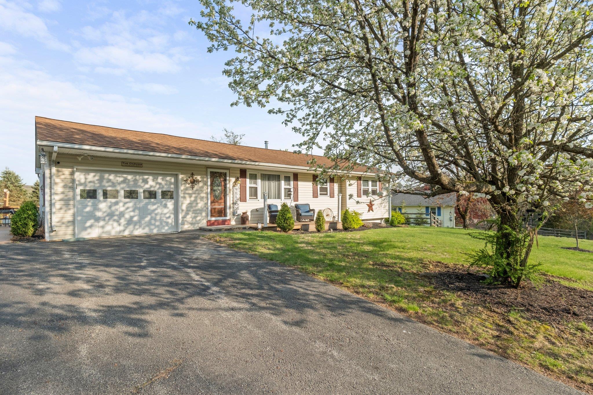 4 Wood Road, Sugar Loaf, New York image 2