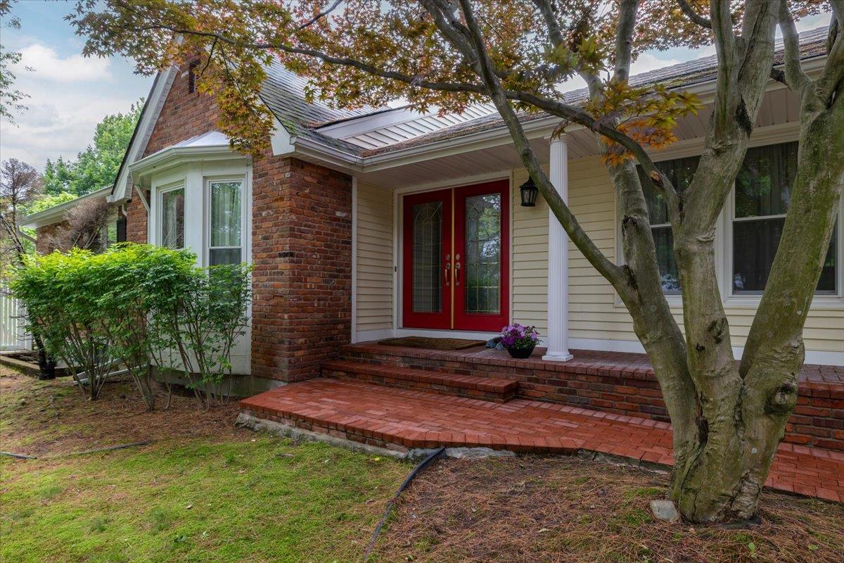 1 Ledgewood Circle, East Setauket, New York image 2