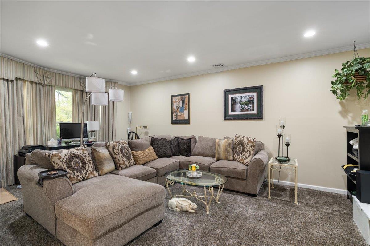 1 Ledgewood Circle, East Setauket, New York image 6