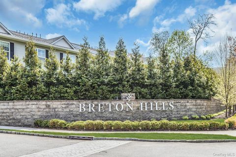 Photo of 704 Breton Way #704, Glen Cove, NY 11542 (MLS # 985041)