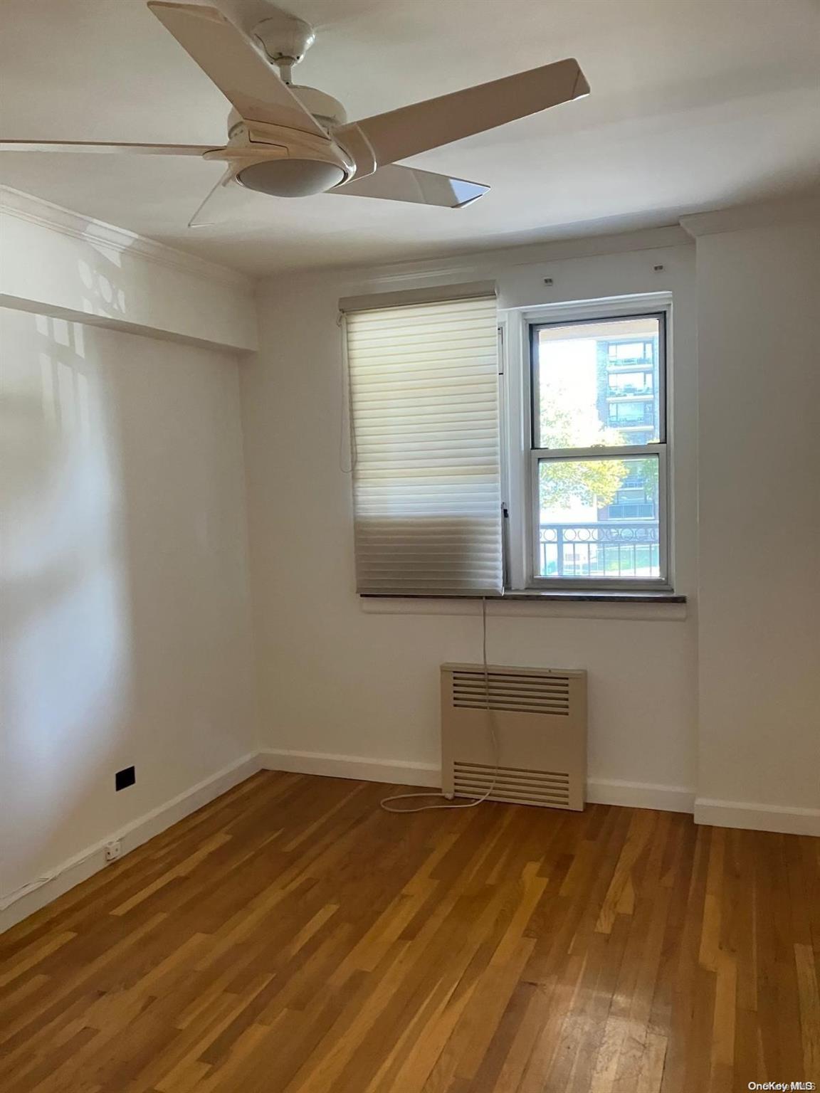 162-41 Powells Cove Boulevard #2-0, Beechhurst, New York image 8