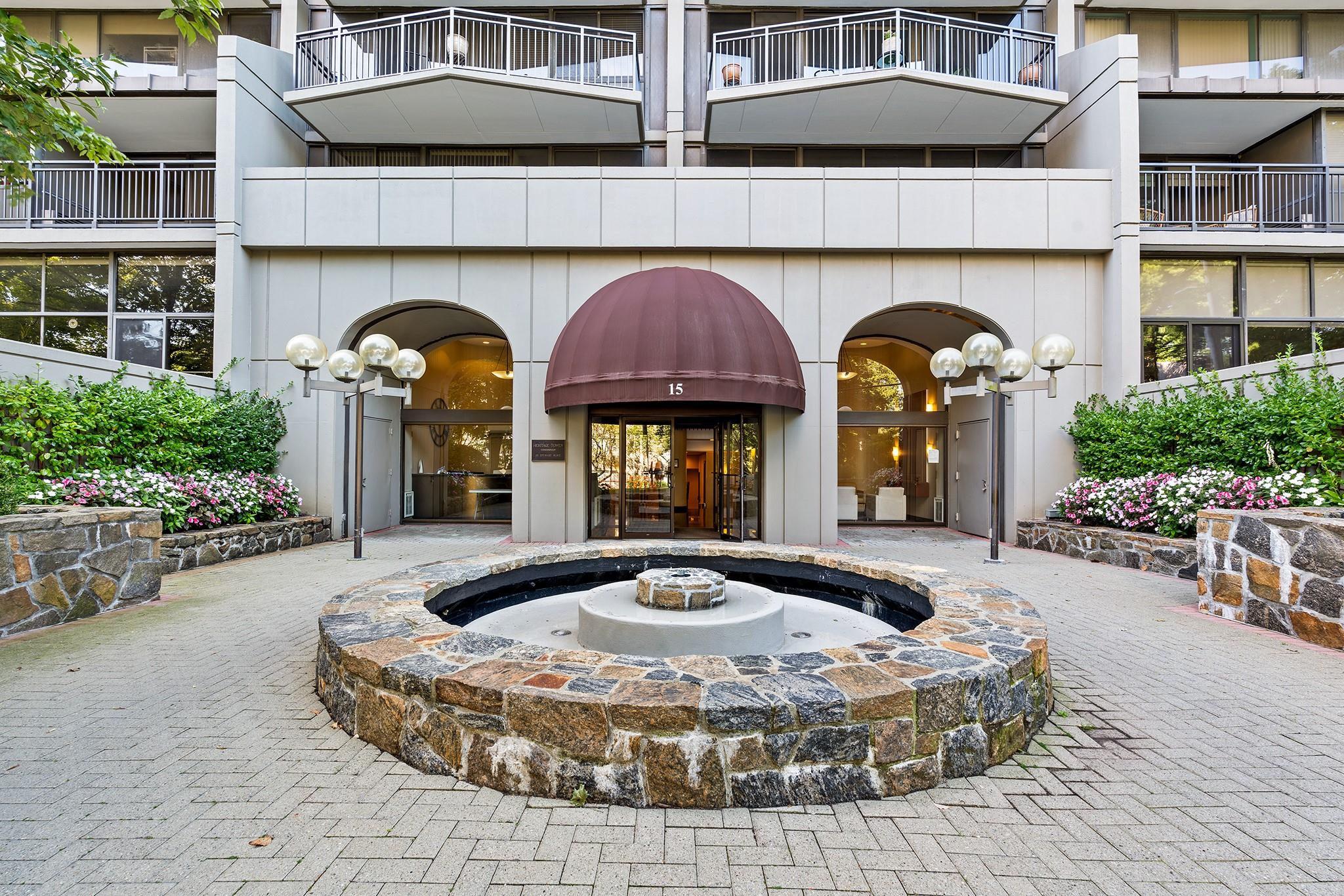 15 Stewart Place #3F, White Plains, New York image 3