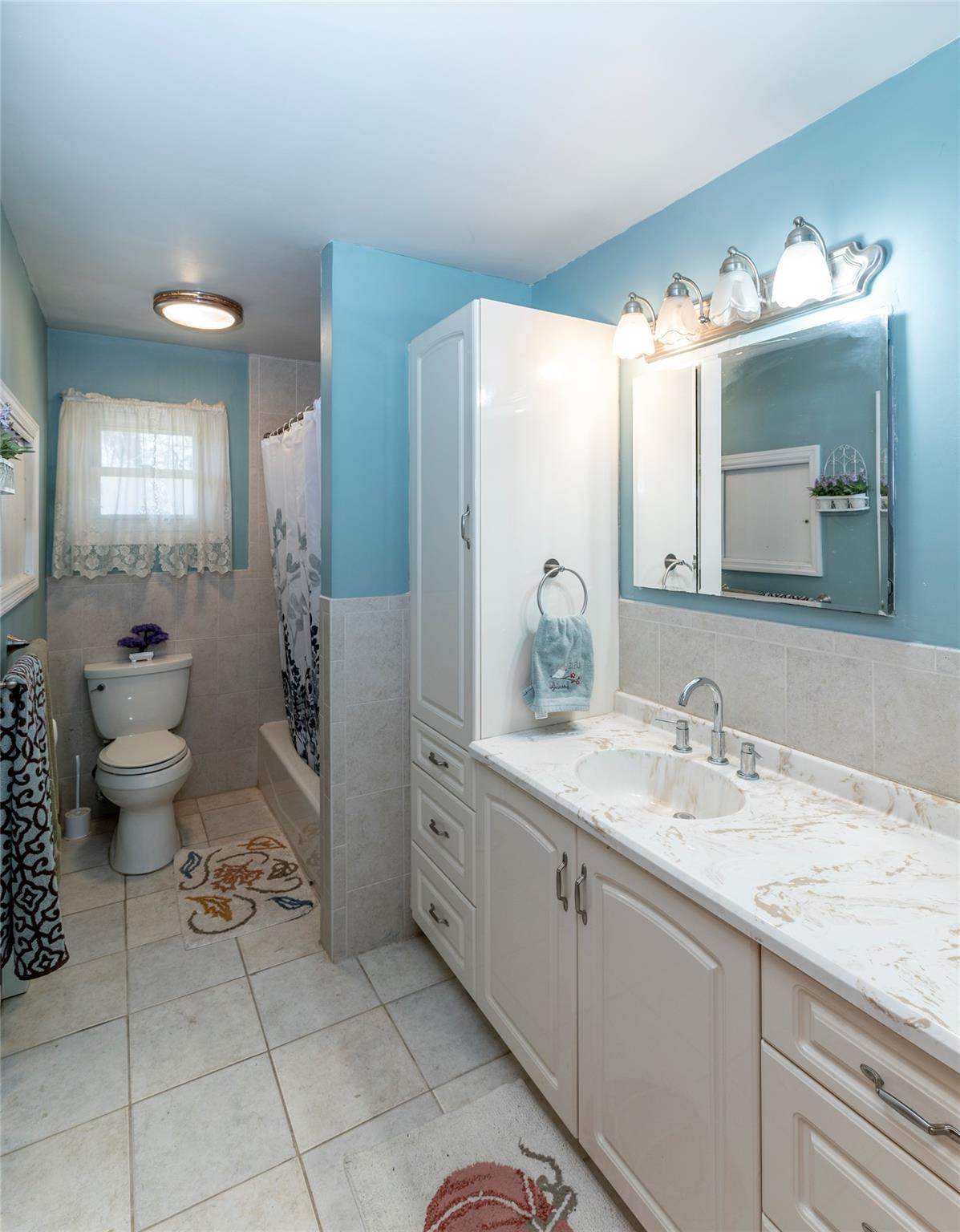 4 Laura Lane, Spring Valley, New York image 21