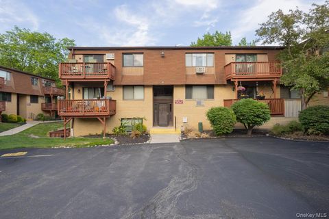 Condo For Sale - 386 Richard Court<br/> Rockland County, Pomona, NY 10970