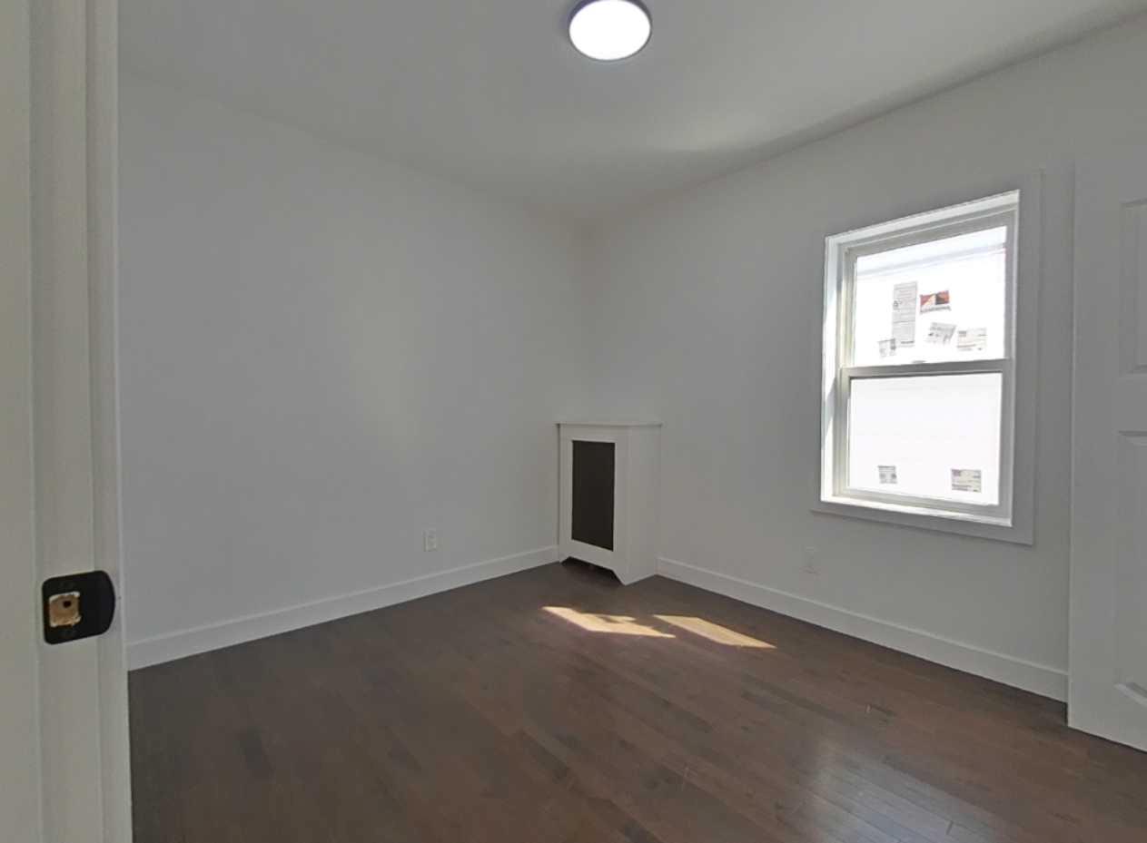 9010 202nd Street, Hollis, New York image 9