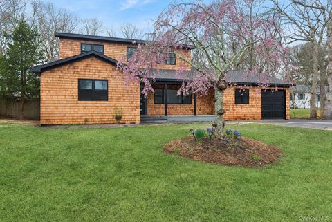 Photo of 7 Mortimer Street, Westhampton Beach, NY 11978 (MLS # 989909)