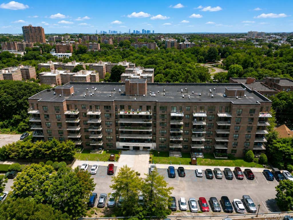 Photo of 1376 Midland Avenue #605, Bronxville, NY 10708 (MLS # 1026767)
