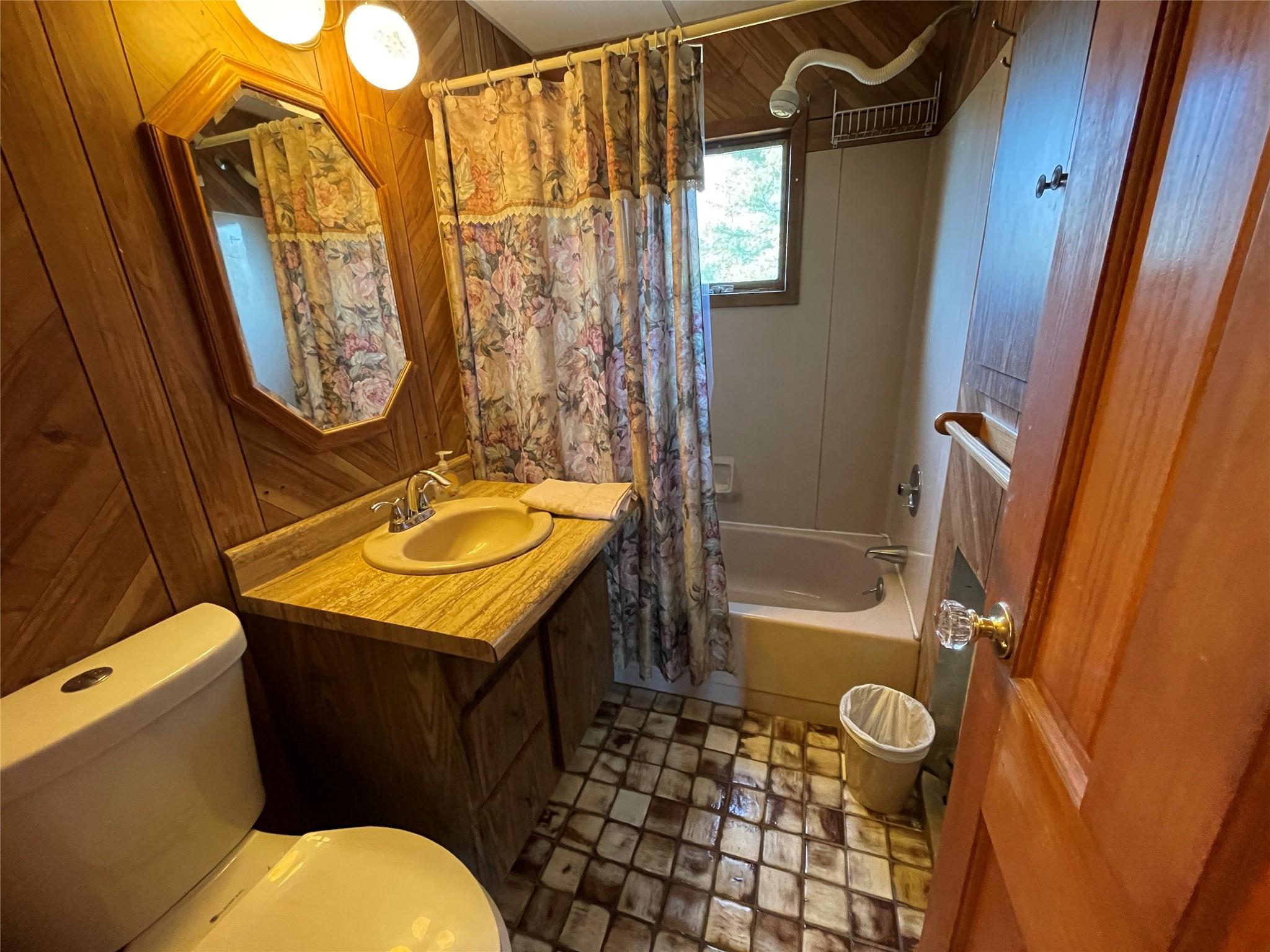 147 N Fulton Avenue, Lindenhurst, New York image 19