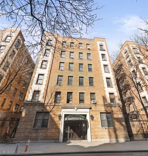Photo of 2199 Holland Avenue #GL, Bronx, NY 10462 (MLS # 927636)