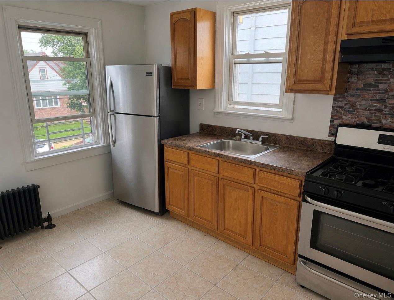 22823 Mentone Avenue - Photo 3