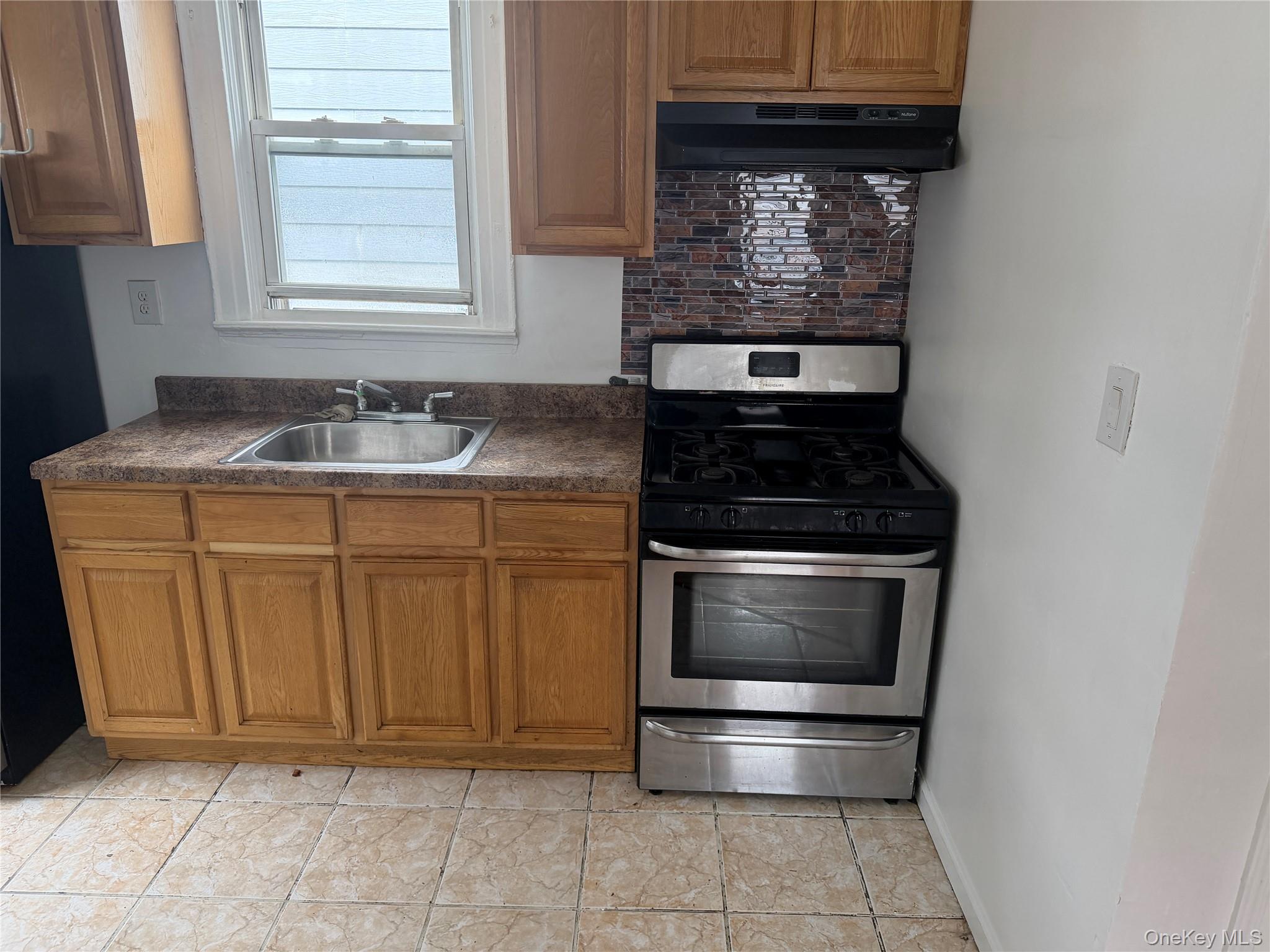 22823 Mentone Avenue - Photo 4