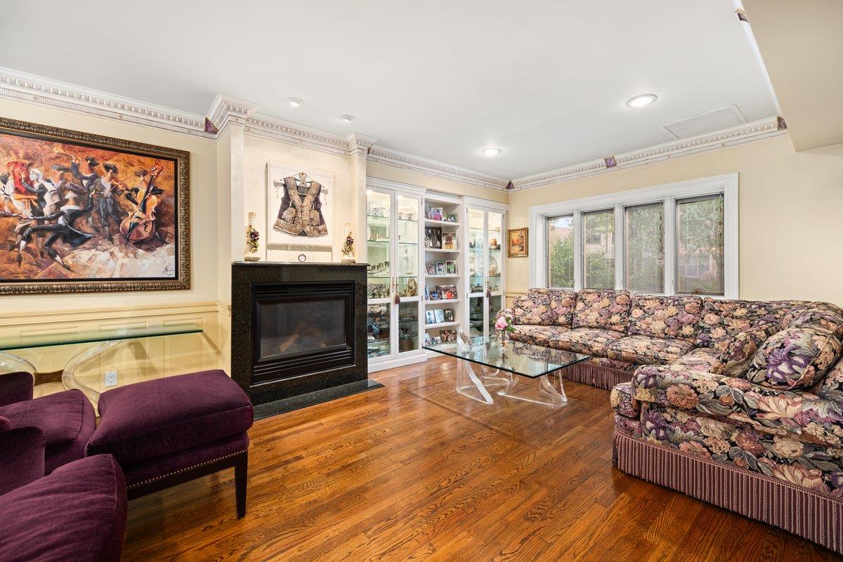 Property for Sale at Harrow Street, Forest Hills, Queens, NY - Bedrooms: 3 
Bathrooms: 3 
Rooms: 6  - $1,275,000