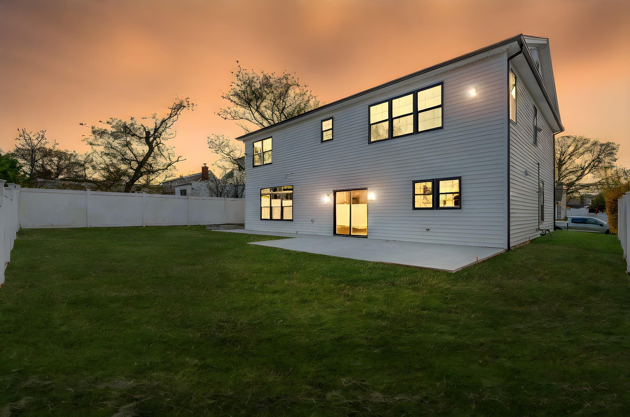 2767 Essex Court, Oceanside, New York image 20