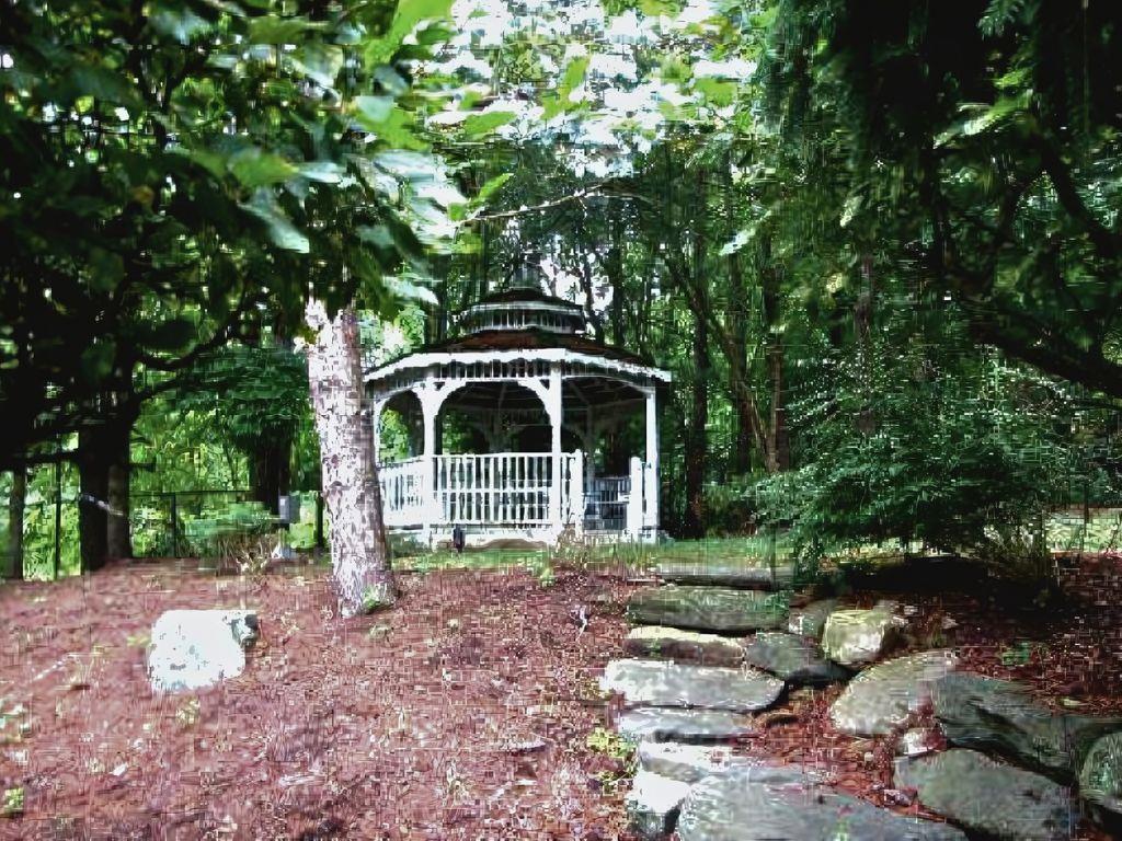 25 Pine Glen Drive, Blauvelt, New York image 33