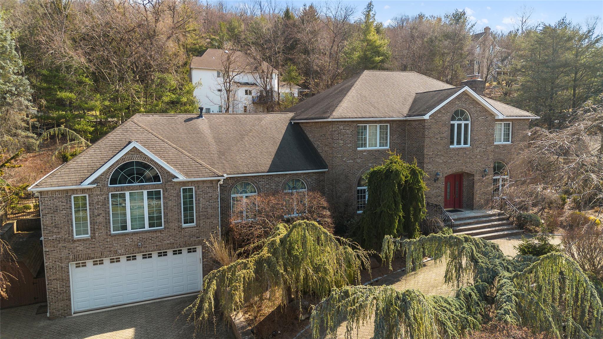 25 Pine Glen Drive, Blauvelt, New York image 1