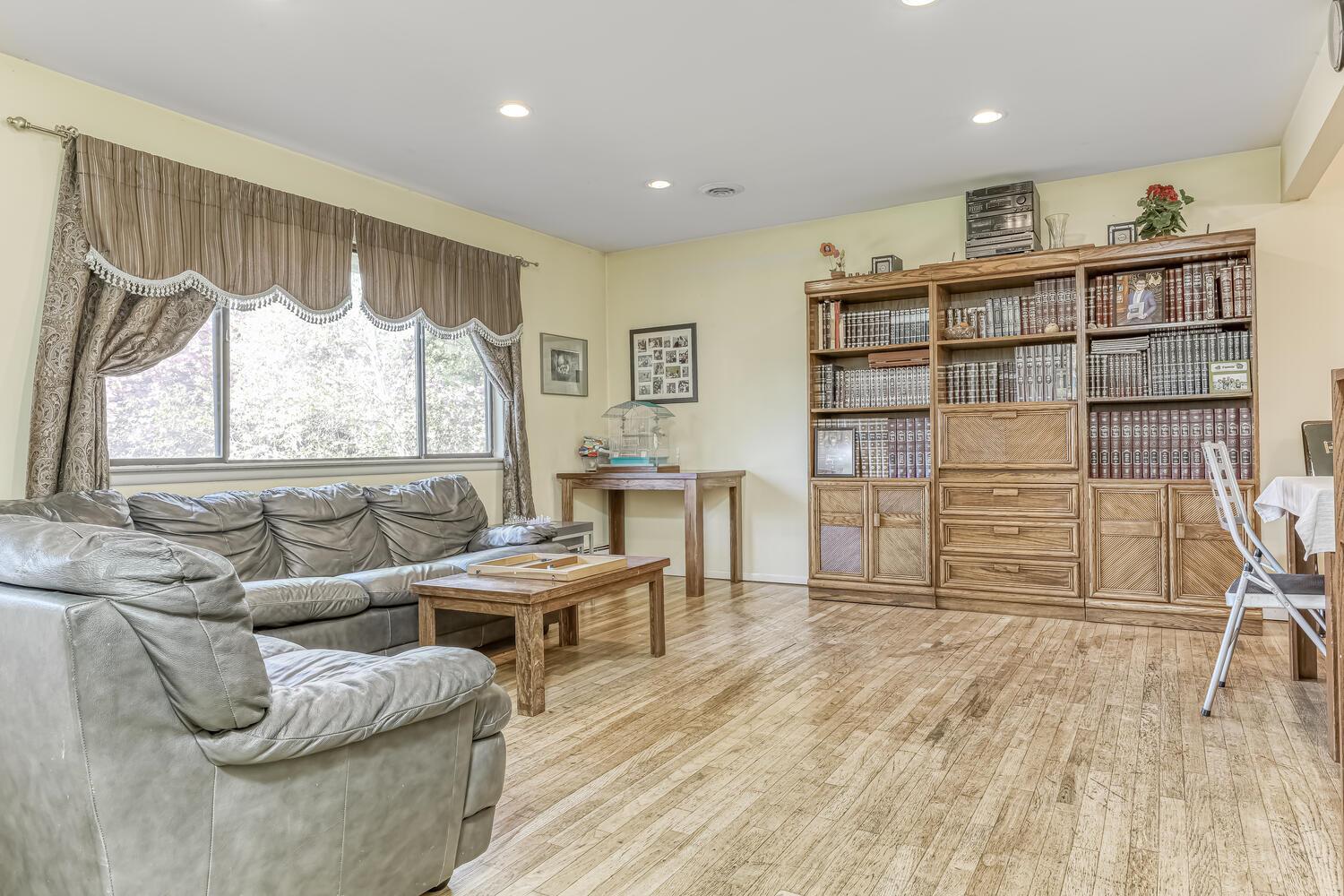 6 Dike Drive, Monsey, New York image 12