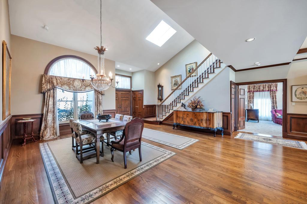 123 Fairway View Drive, Commack, New York image 9
