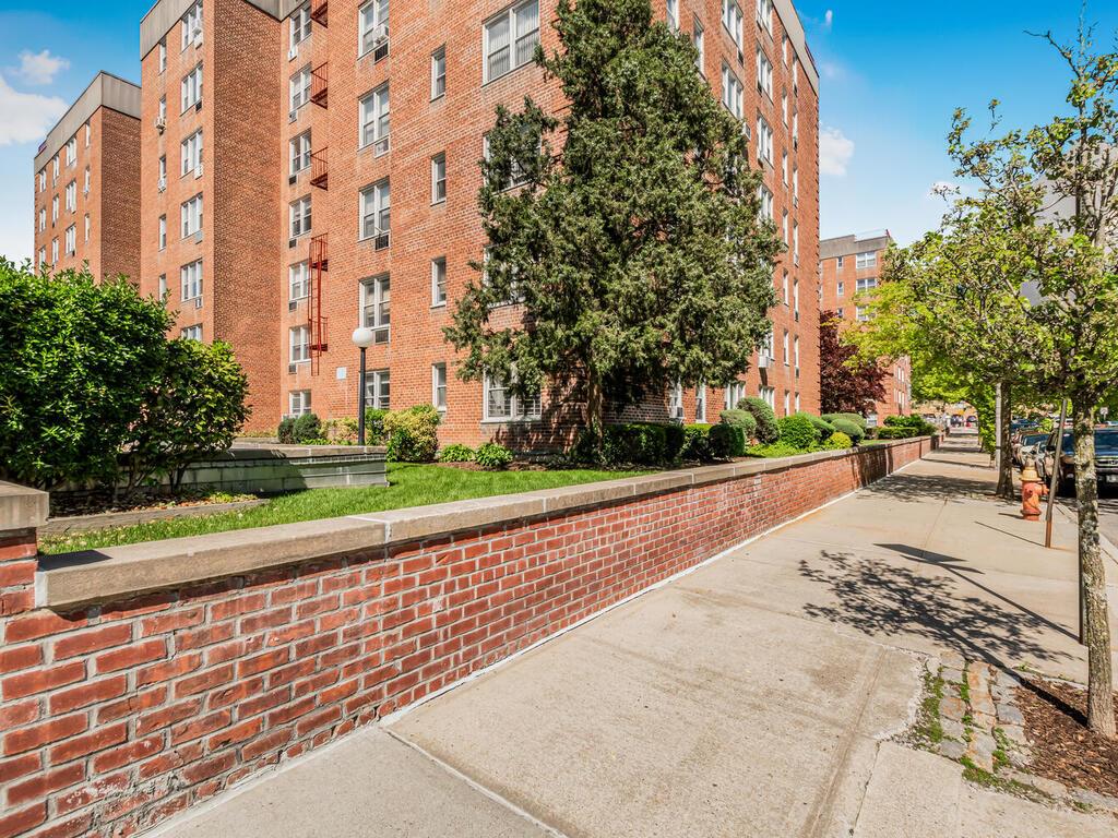 2 Sadore Ln Ln #1K, Yonkers, New York image 24