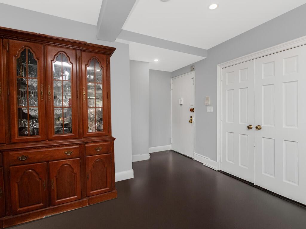 2 Sadore Ln Ln #1K, Yonkers, New York image 10