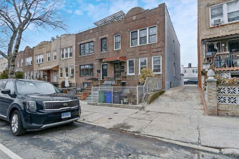 Photo of 2364 35th Street, Astoria, NY 11105 (MLS # 983219)