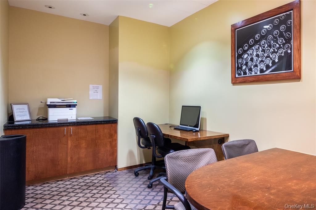 175 Huguenot Street 1005