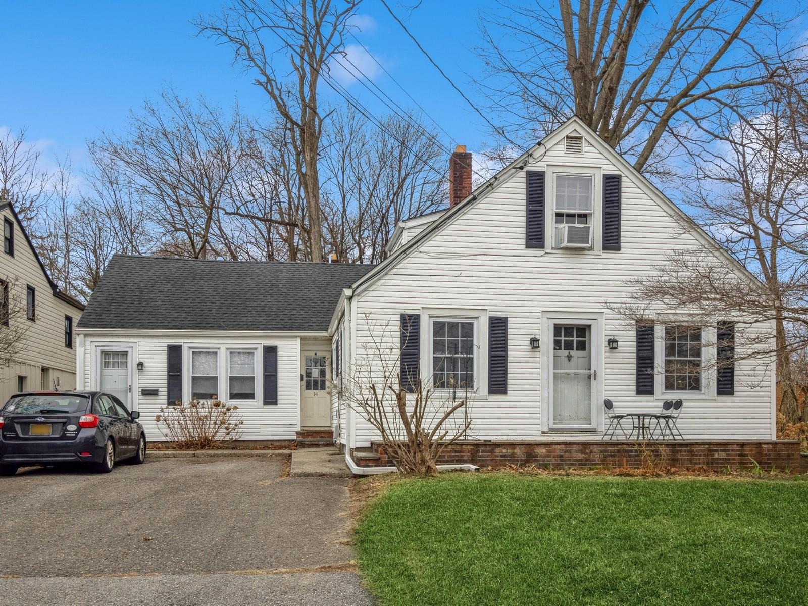 Miller Street, Beacon, New York - 4 Bedrooms  
3 Bathrooms - 