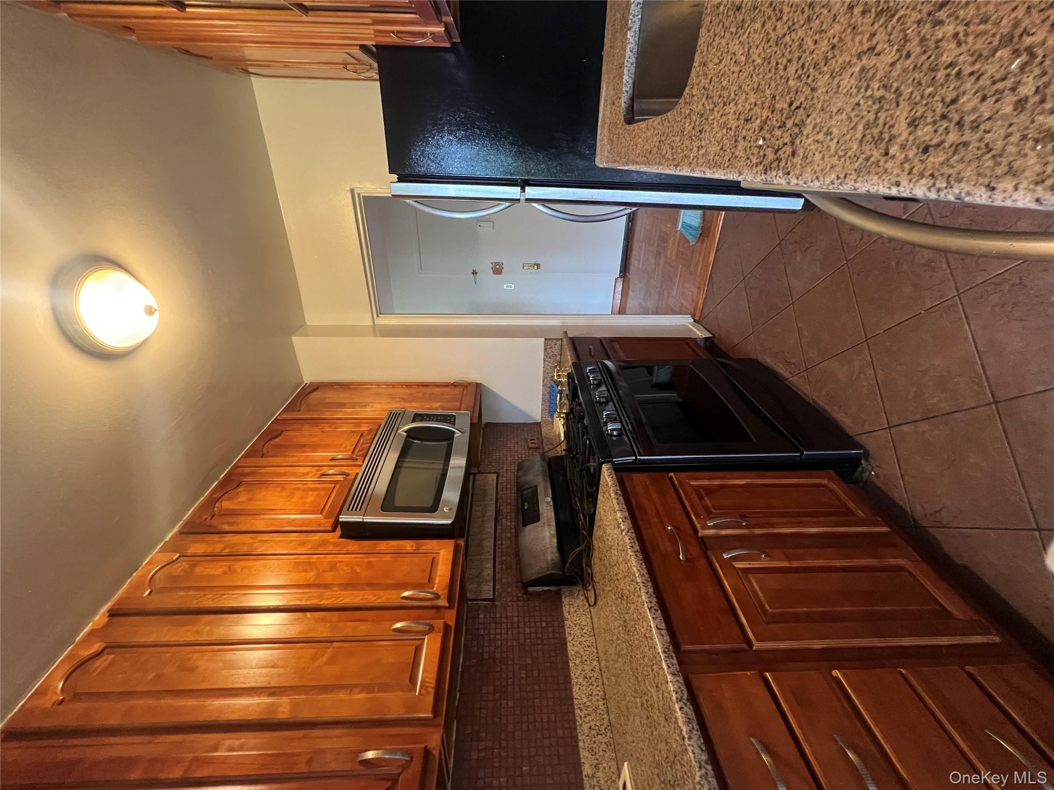 1853 Central Park Avenue 10C