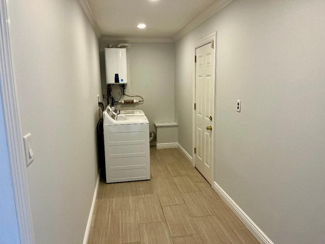 8 Sussex Lane, Stony Brook, New York image 6