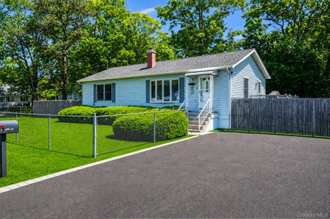 Photo of 83 Knapp Road, Mastic Beach, NY 11951 (MLS # 1009774)