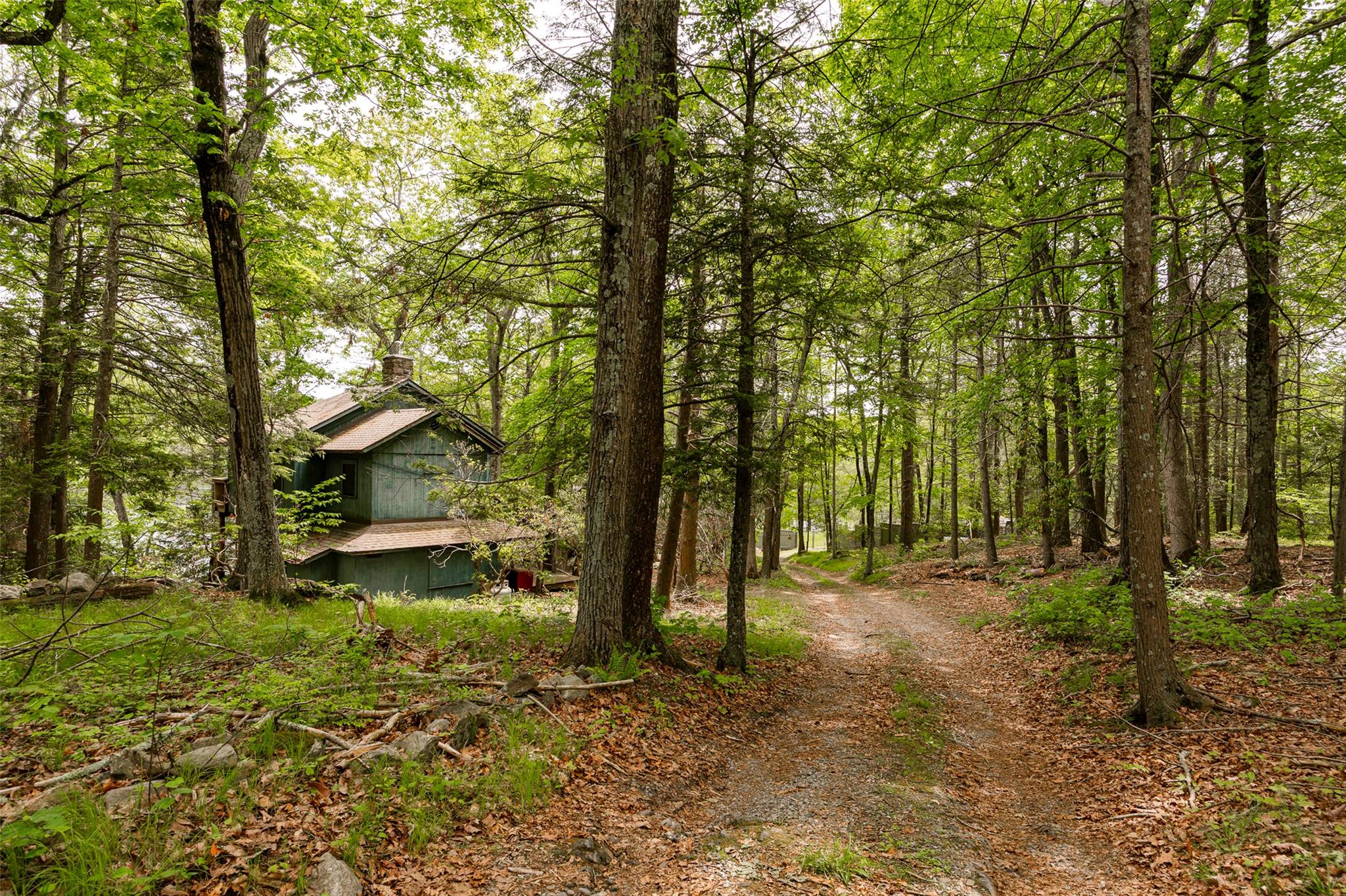 215 Little Pond Road, Pawling, New York image 4