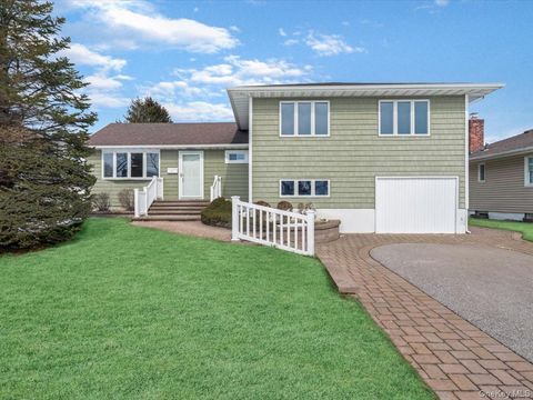 4057 Eve Drive Seaford NY 11783