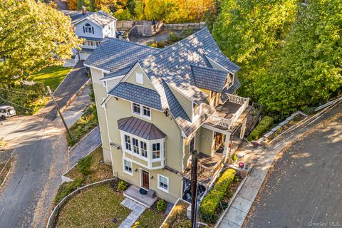 40 Park Way Sea Cliff NY 11579