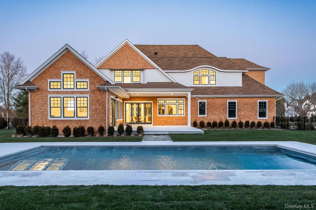 Photo of 1815 Laurel Avenue, Southold, NY 11971 (MLS # 944505)