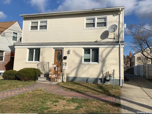 76-29 271ST ST, NEW HYDE PARK, NY 11040 - Image 067eeb7073bdd5af8e346ed8ccbccce2/3855330888