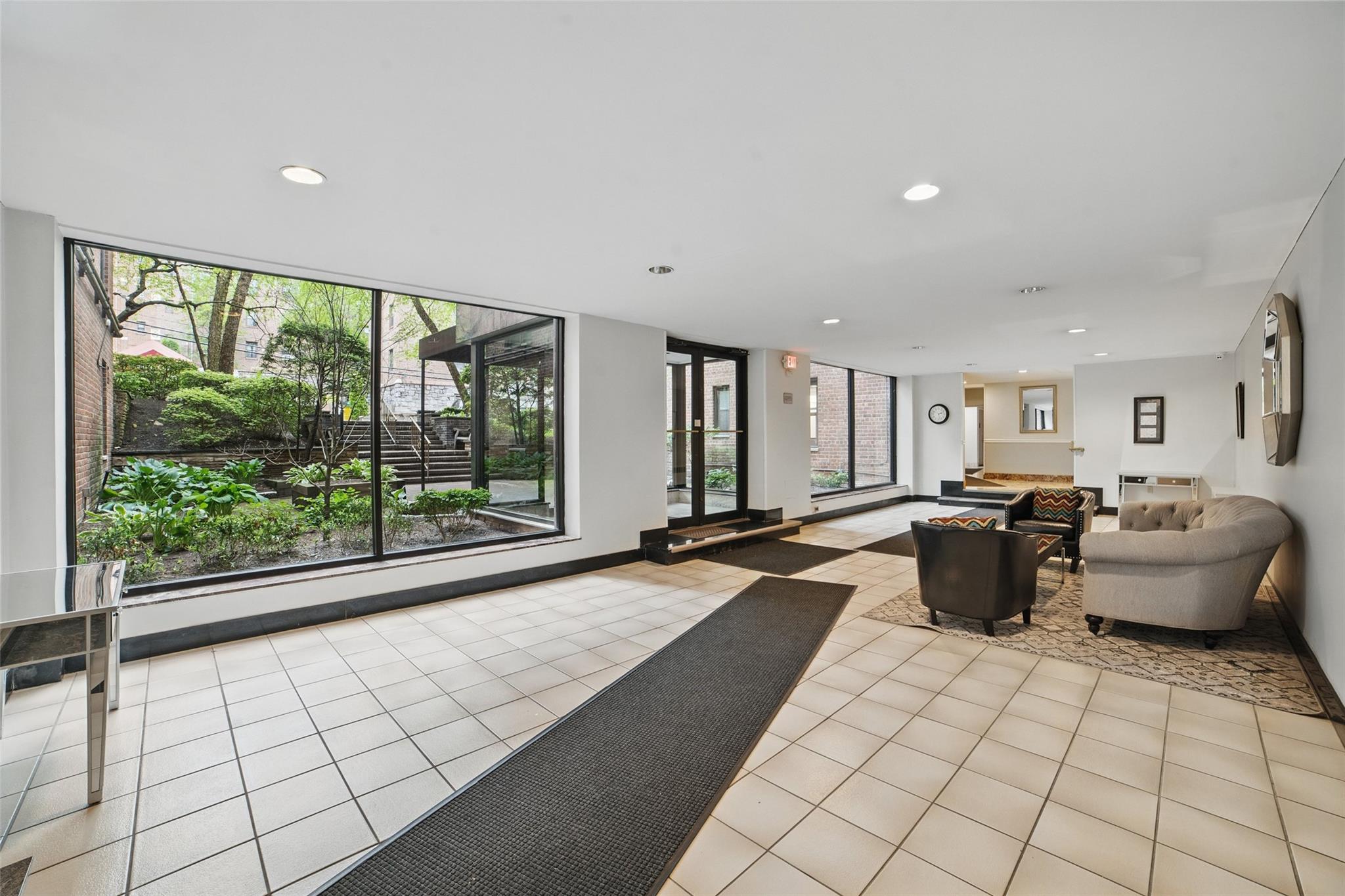 10 Franklin Avenue #4H, White Plains, New York image 3