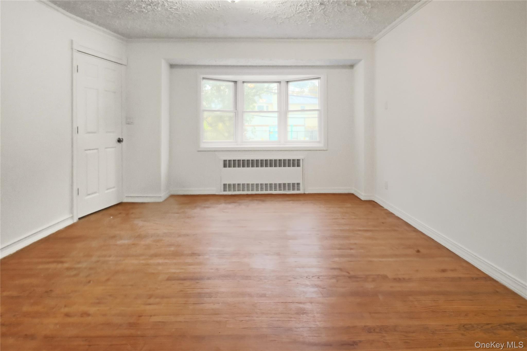 229 E Hawthorne Avenue