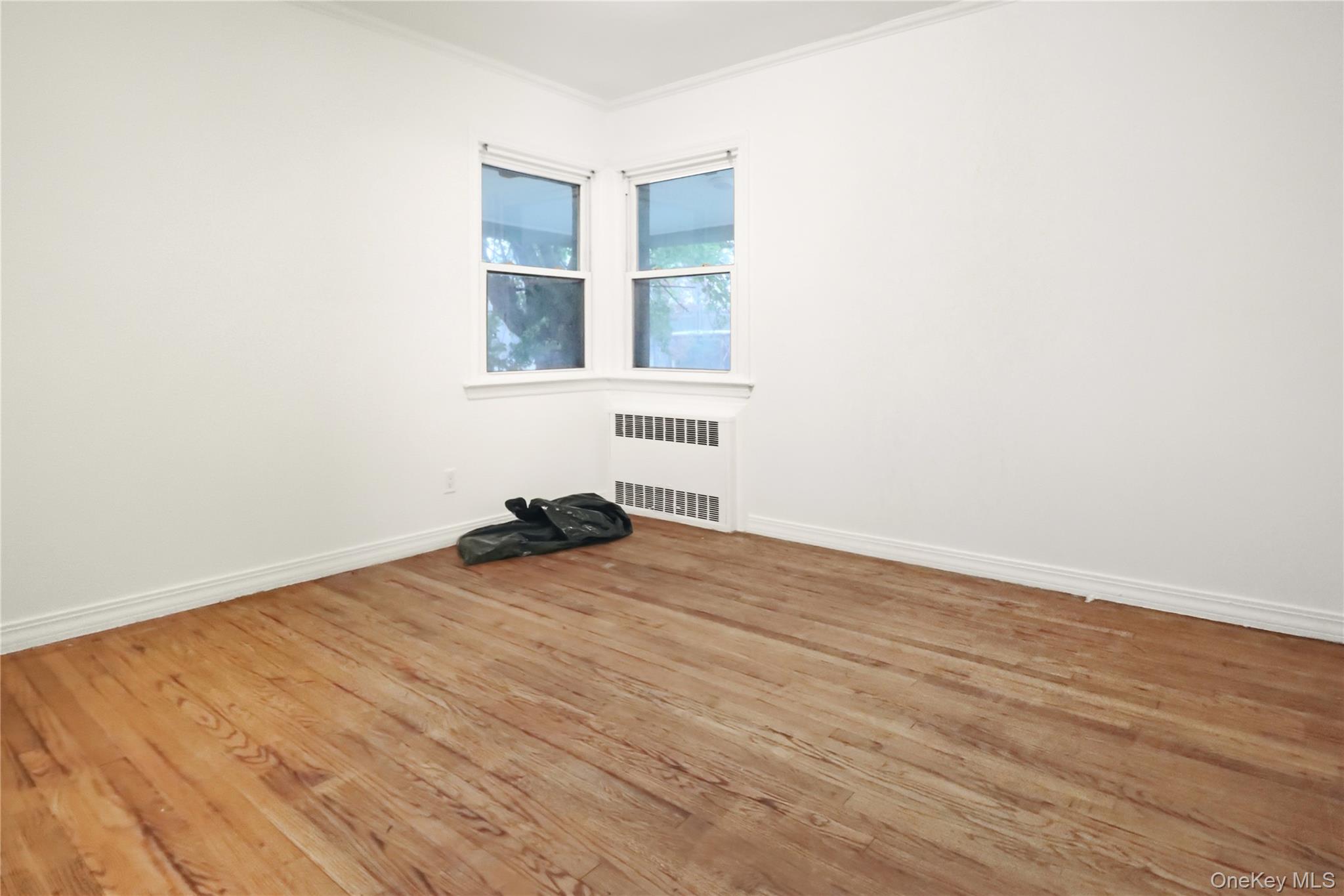 229 E Hawthorne Avenue