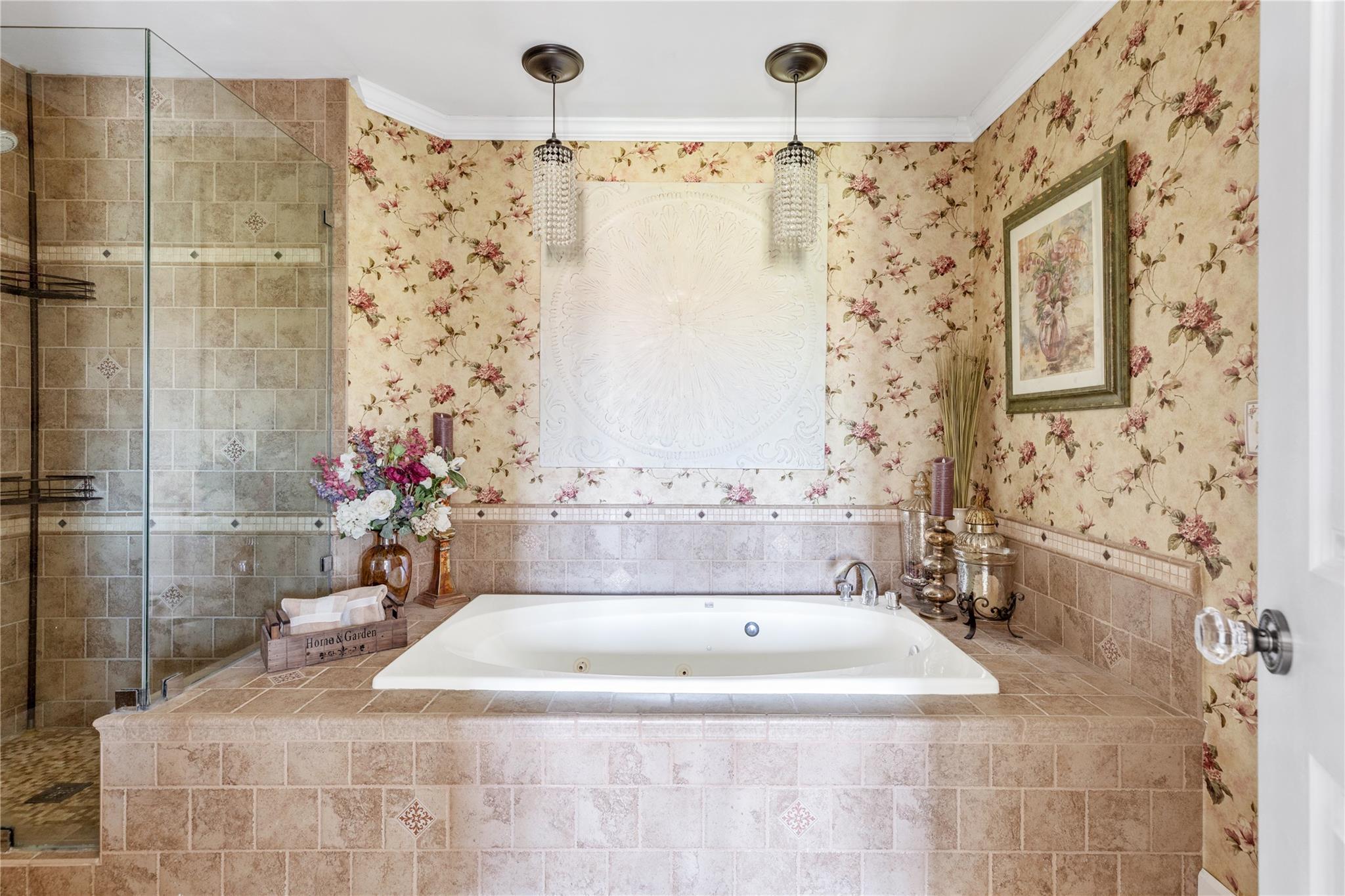 108 Hidden Ponds Circle, Smithtown, New York image 23