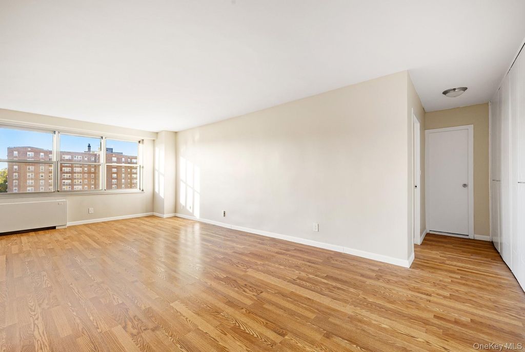 Photo of 555 Kappock Street #12J, Bronx, NY 10463 (MLS # 927083)