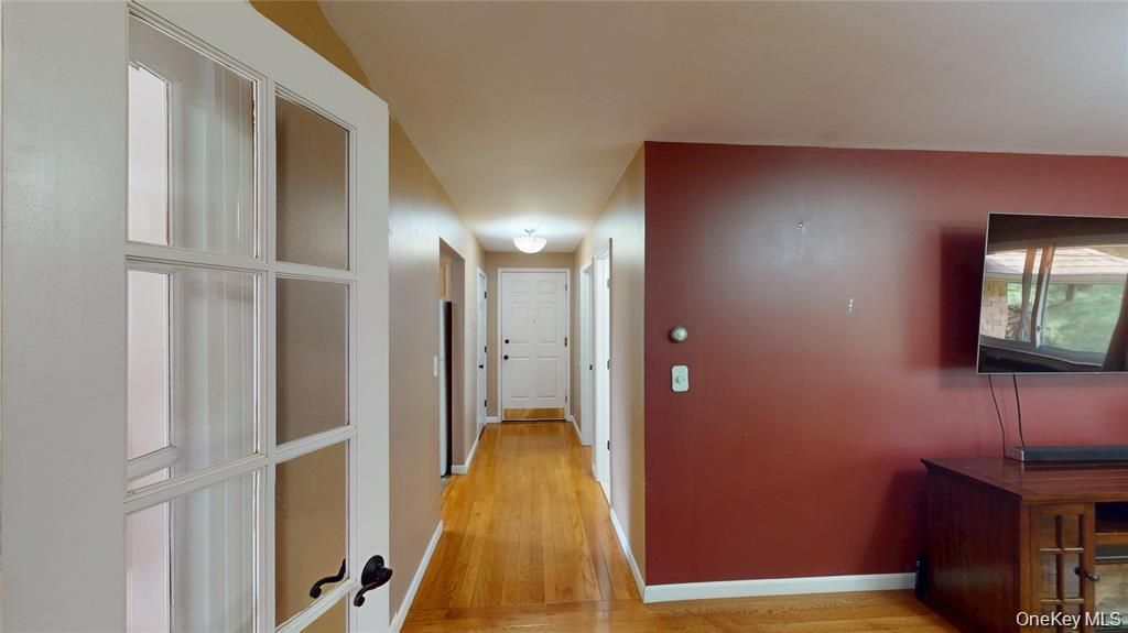 Photo of 136 Sierra Vista Lane, Valley Cottage, NY 10989 (MLS # 1029487)