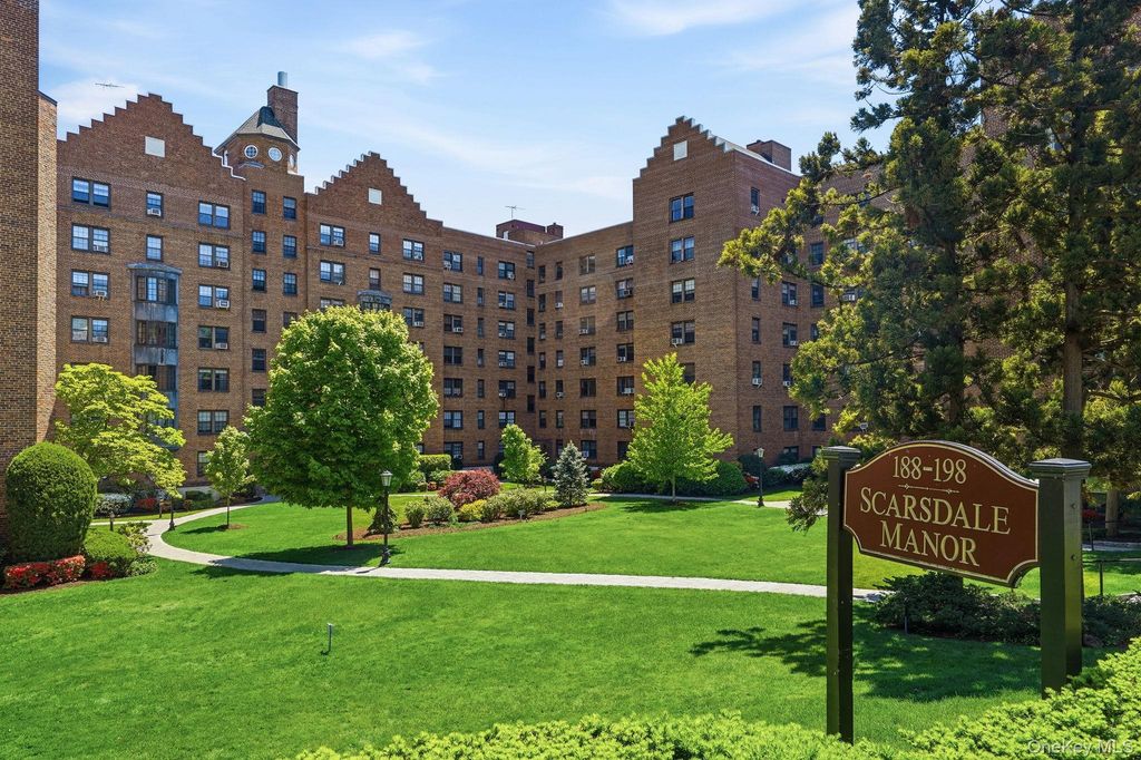 Photo of 196 Garth Road #2F, Scarsdale, NY 10583 (MLS # 984838)