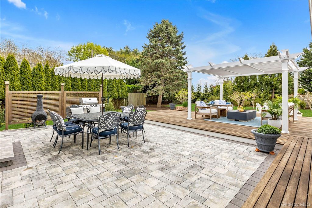 Photo of 25 Lighthouse Road, Southold, NY 11971 (MLS # 983217)