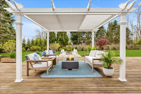 25 Lighthouse Road Southold NY 11971