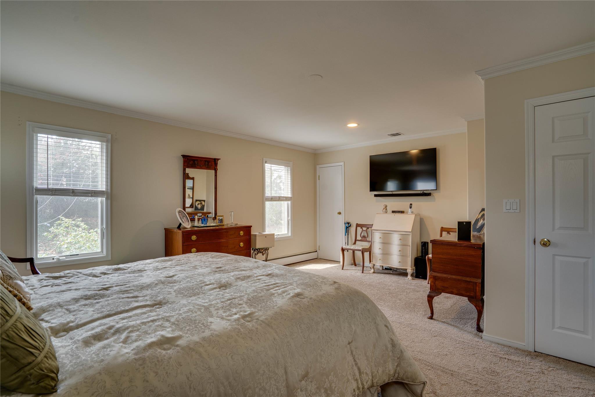 34 Pittoni Drive, Commack, New York image 25