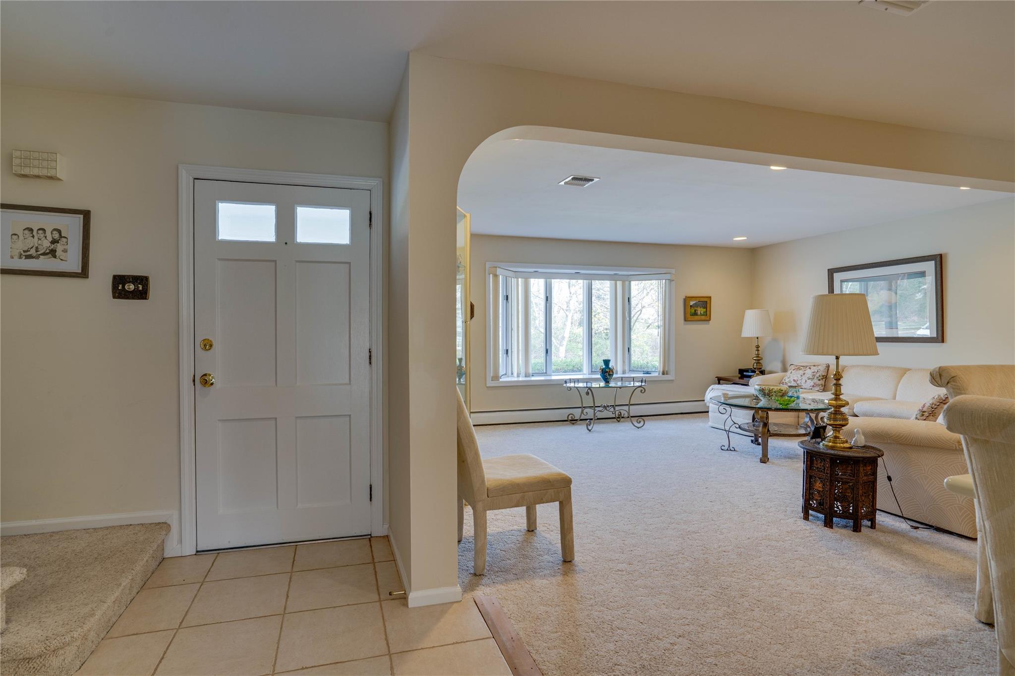 34 Pittoni Drive, Commack, New York image 4